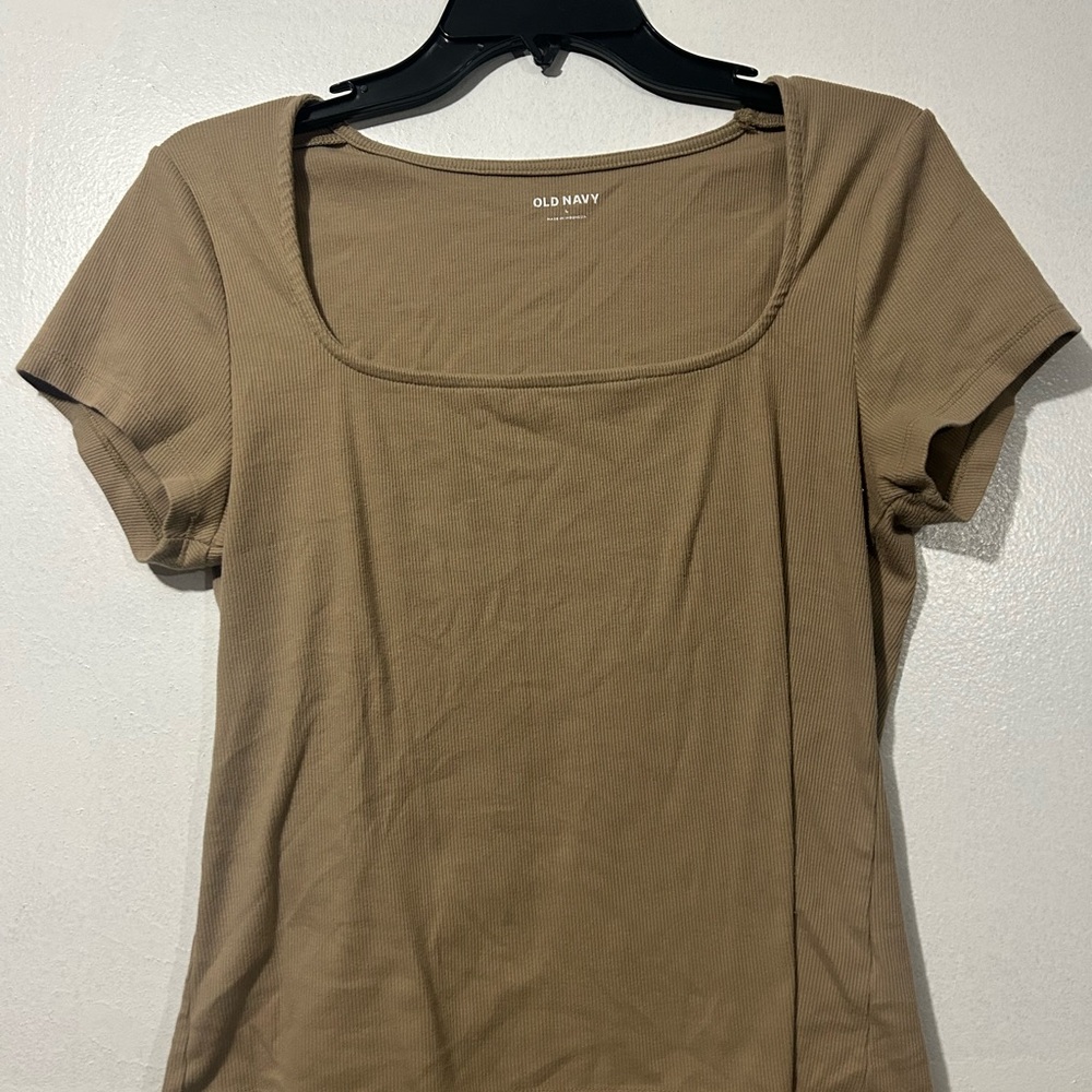 Old Navy Short Sleeve Square Neck Tee in Tan